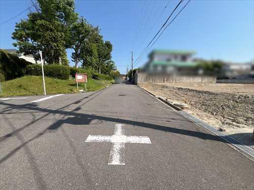 前面道路（2026年5月撮影）