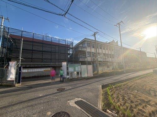 和泉市立北池田小学校へ約1290ｍ