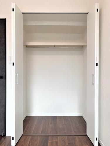 洋室約5.7帖収納(2025年10月)