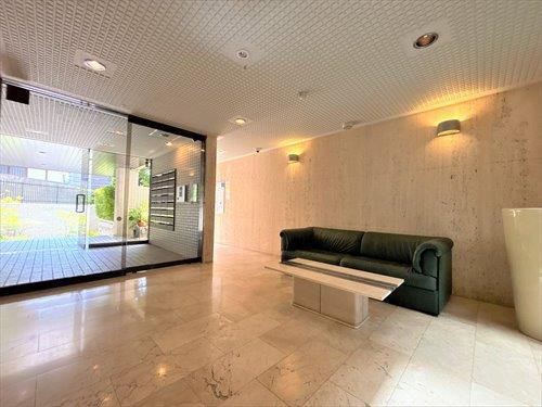 エントランスホール(2025年8月)