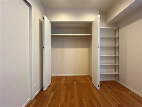 洋室約4.0帖の収納