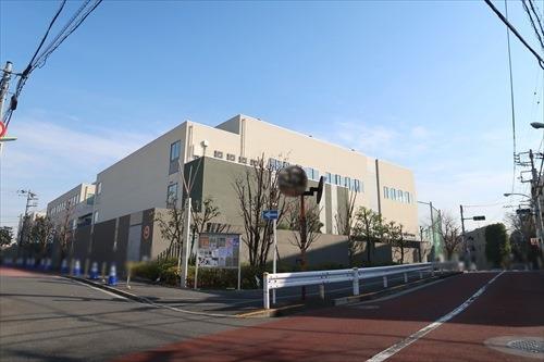 世田谷区立多聞小学校まで590m