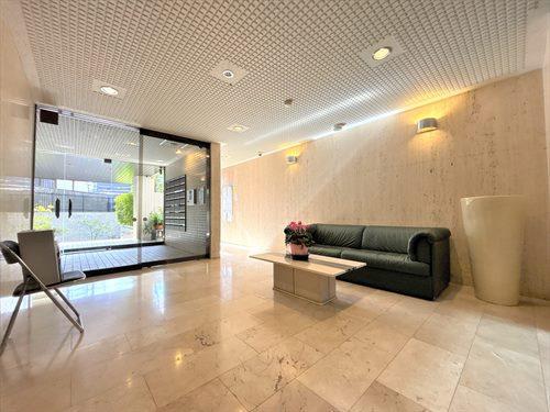 エントランスホール