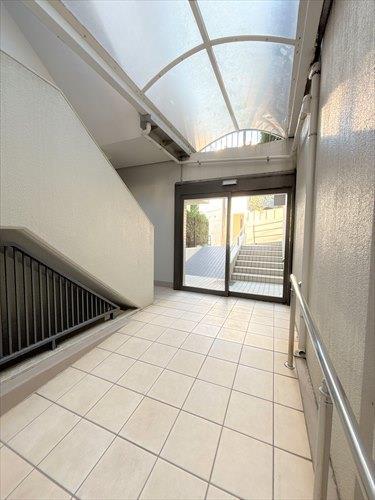 北西側サブエントランス