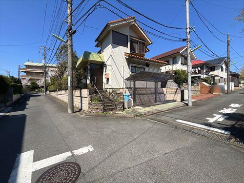 現地(南東側から撮影/中央)