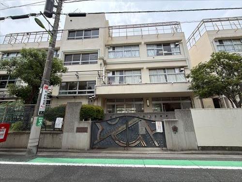 中丸小学校まで160ｍ