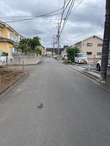 南西側前面道路