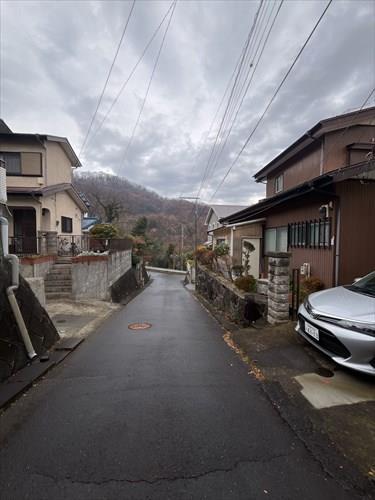 前面道路(2025年1月撮影)