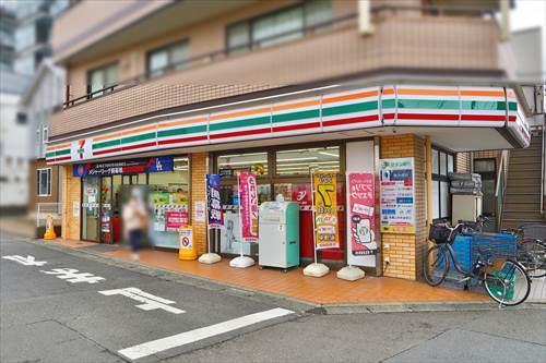 セブンイレブン相武台駅前店まで360m