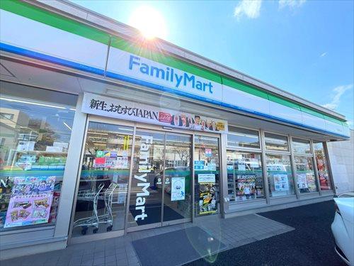 ファミリーマート青葉嶮山店まで590m