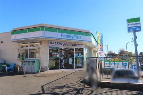 ファミリーマート都筑加賀原店