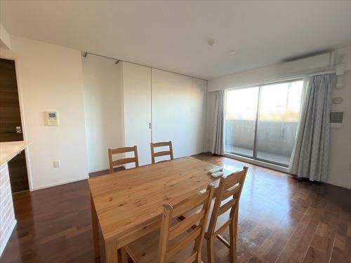 リビングダイニング