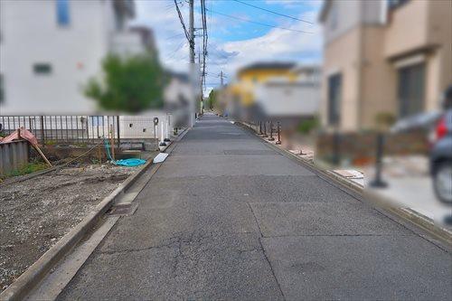 前面道路（2025年10月撮影）