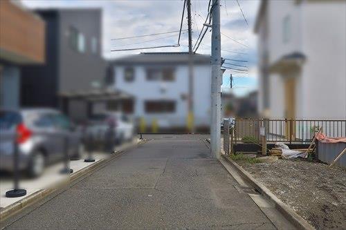 前面道路（2025年10月撮影）