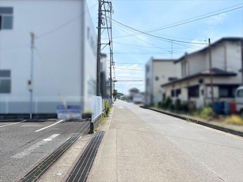 現地含む前面道路 現地含む前面道路