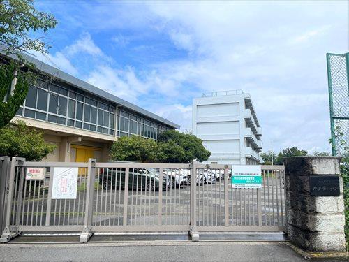 海老名市立門沢橋小学校まで730m 海老名市立門沢橋小学校まで730m