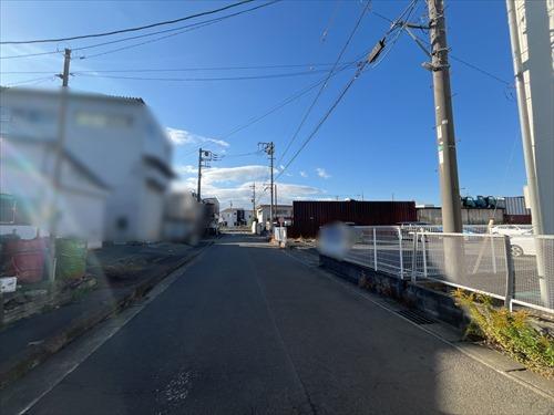 前面道路を含む現地写真