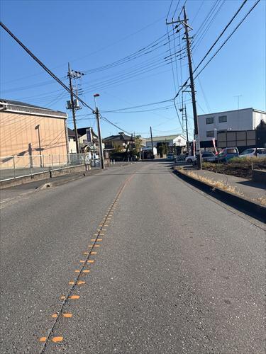 前面道路（2025年11月撮影）