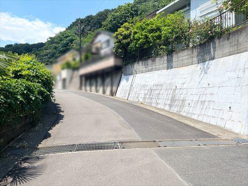 南側前面道路(2026年5月撮影)