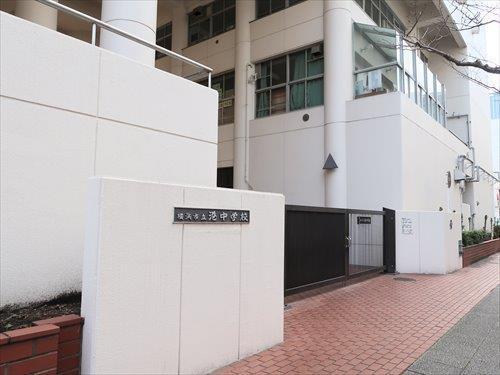 横浜市立港中学校まで1290m