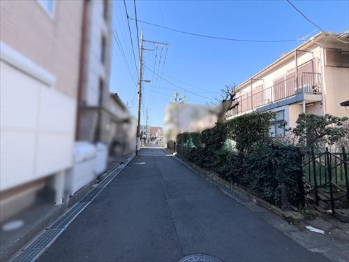 北西側前面道路 北西側前面道路