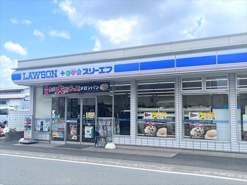 ローソンスリーエフ麻溝台中学入口930m ローソンスリーエフ麻溝台中学入口930m