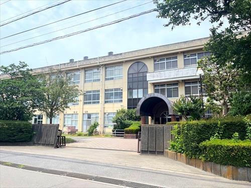 相模原市立若草中学校まで1580m