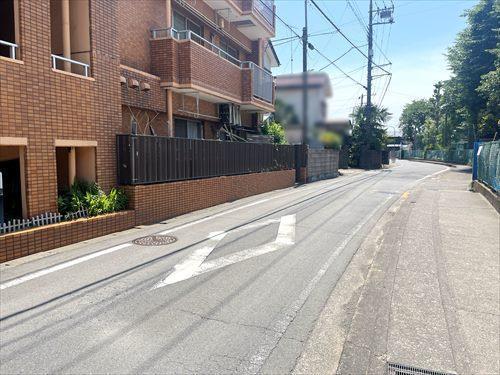 現地含む前面道路