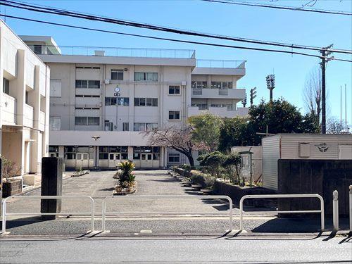 座間市立相模中学校まで510m