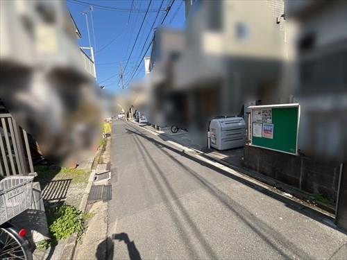 前面道路を含む現地写真