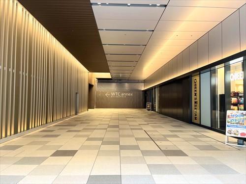 オフィスエントランス