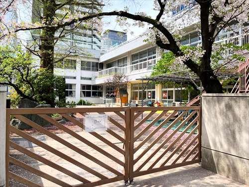 みなと幼稚園まで860m