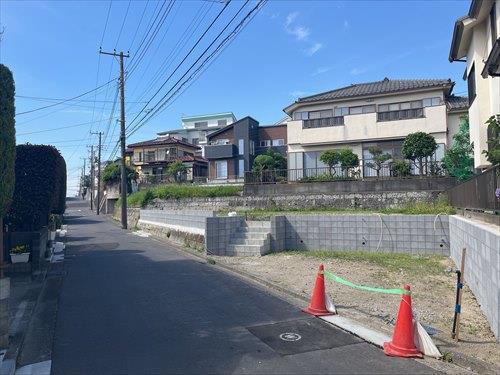 現地写真（前面道路）