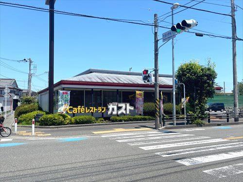 ガスト相模原大沼店まで890m