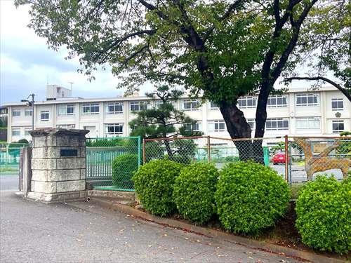 伊勢原市立成瀬中学校まで1500m