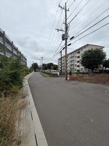 北側前面道路
