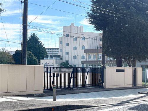 大和市立引地台中学校まで970m