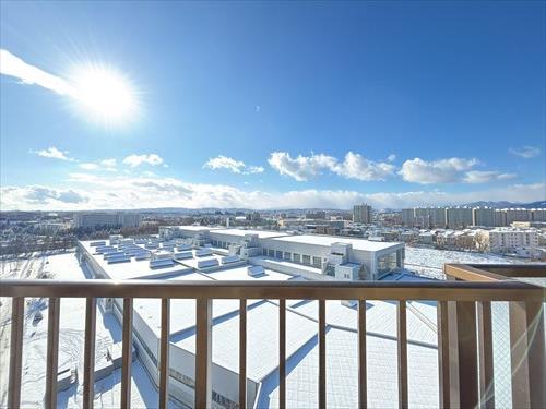 バルコニーからの眺望（南西側）