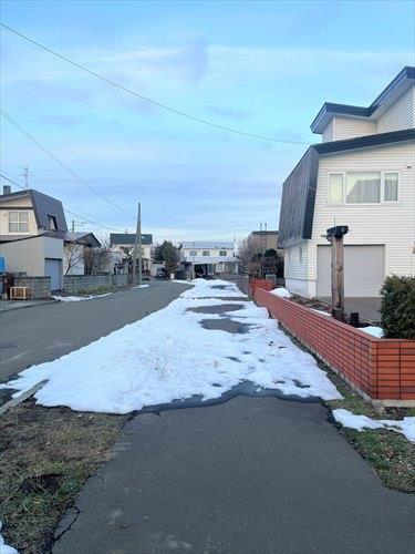 南東側歩行者用道路※別角度