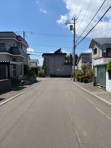 南東側前面道路（2026年5月撮影）