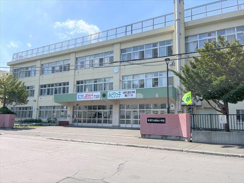 札幌市立緑丘小学校1500m