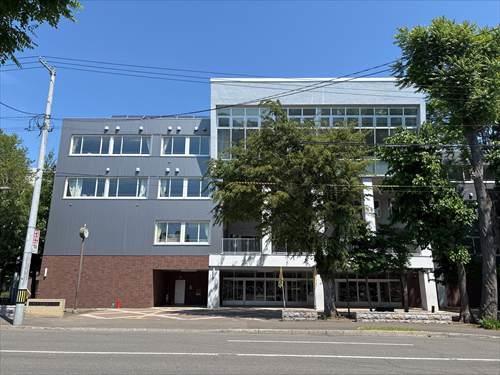 札幌市立桑園小学校1950ｍ