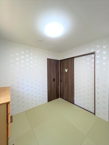 和室、おしゃれなクロスです