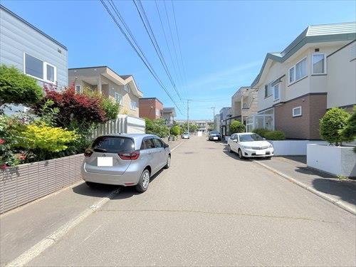 南西側前面道路