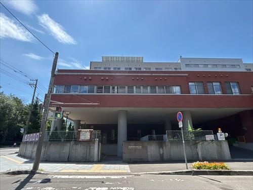 札幌市立中央幼稚園 540m