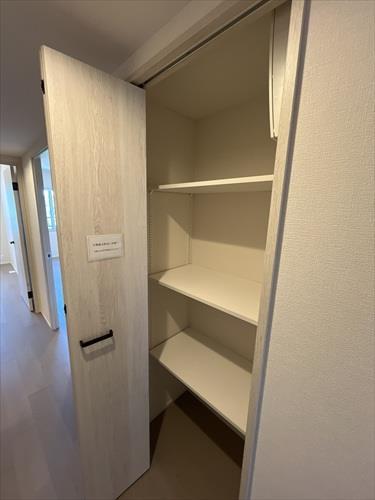 廊下部分クローゼット