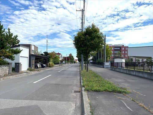 南西側前面道路②