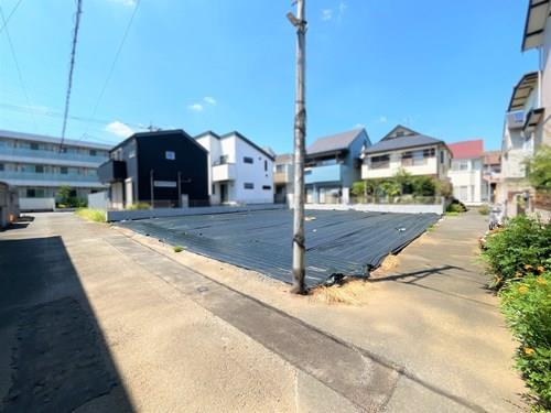 【現地前面道路2025年8月撮影】