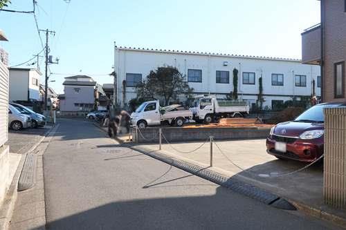 【現地前面道路2025年11月撮影】