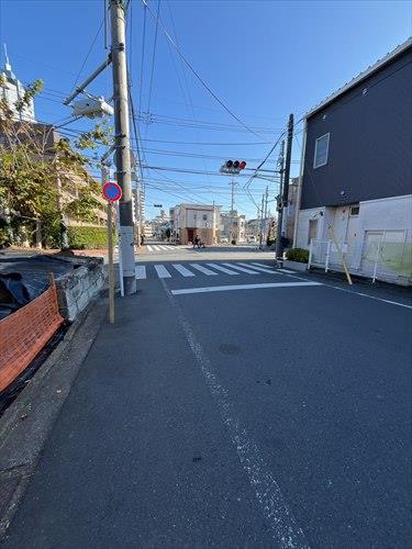 現地南側道路(2025年11月撮影)